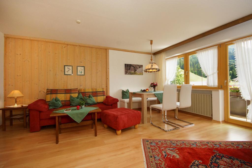 Gaestehaus Schuler Riezlern Szoba fotó